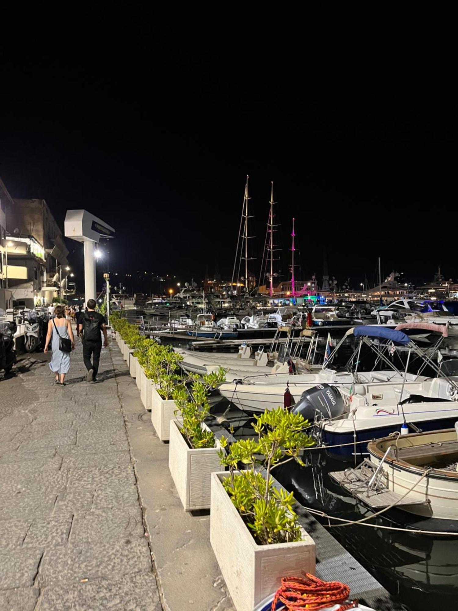 Ammos Suite Sorrento Coast กาสเตลลัมมาเร ดิ สตาเบีย ภายนอก รูปภาพ